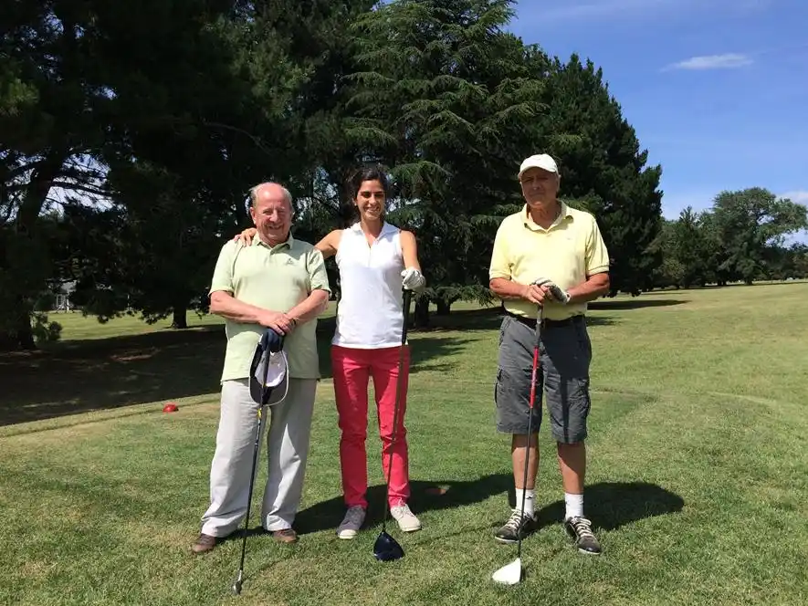  Hubo dos medal play  por categorías en el TGC