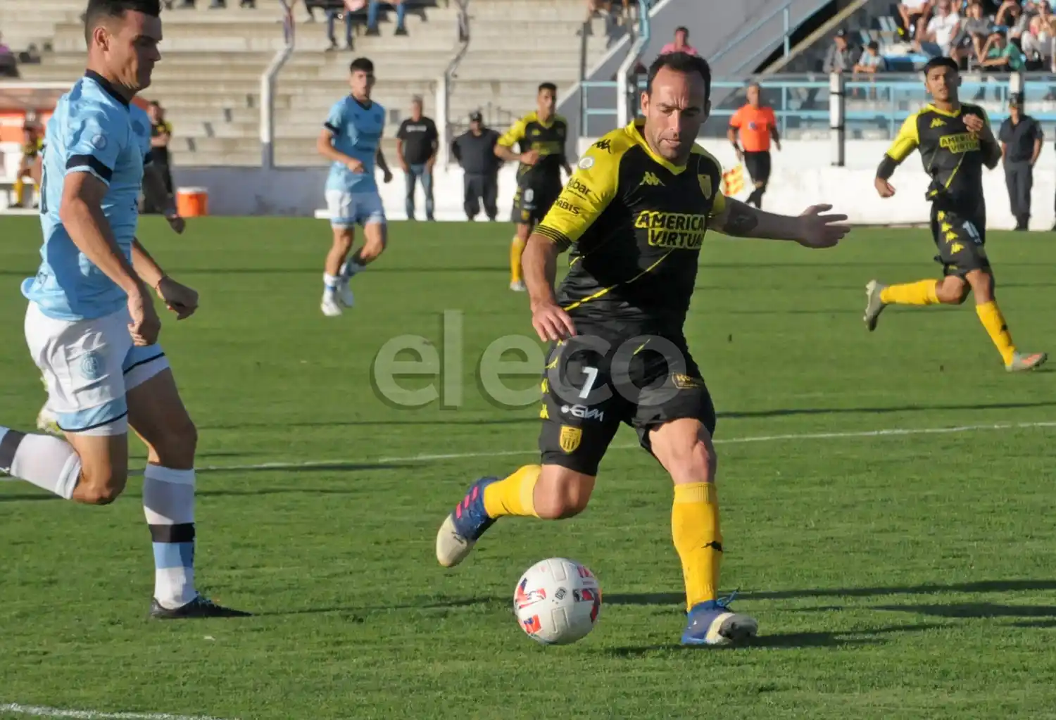 Michel vuelve a la formación titular de Santamarina.