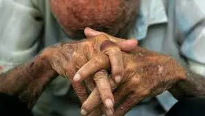 ABANDONADOS: 56 ancianos están presos sin ningún tipo de trato preferencial