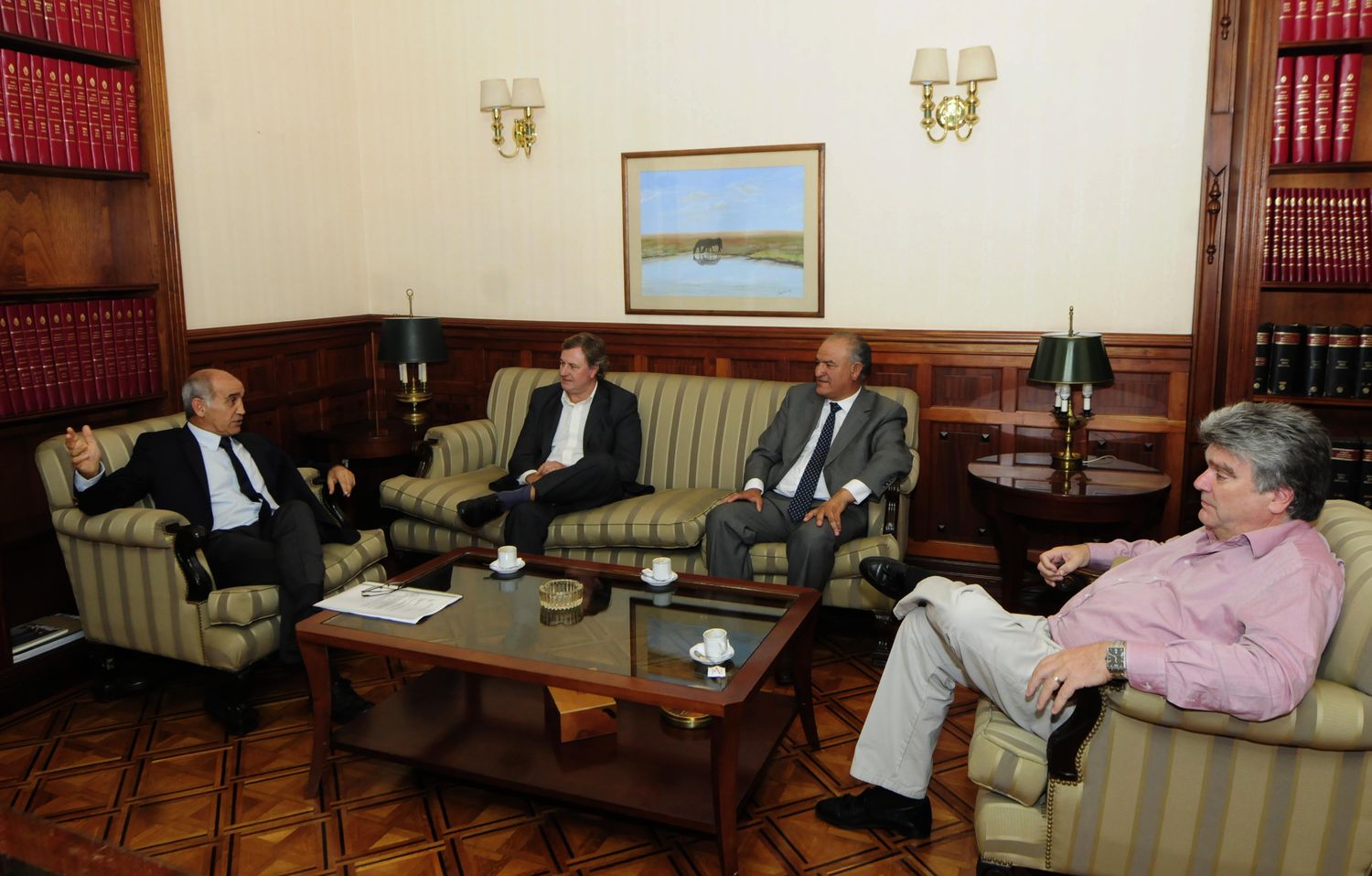 Salvador se reunió con dirigentes del Gen