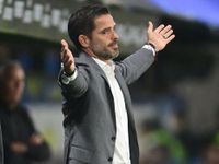 Por ahora, Gago sigue al frente del plantel xeneize