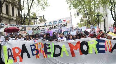 Gran movilización para pedir justicia por el femicidio de Brenda, Morena y Lara en Buenos Aires