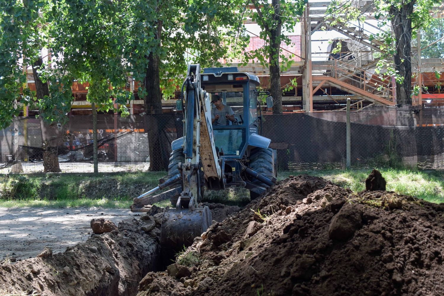 Realizaron trabajos de conexión de agua y cloaca