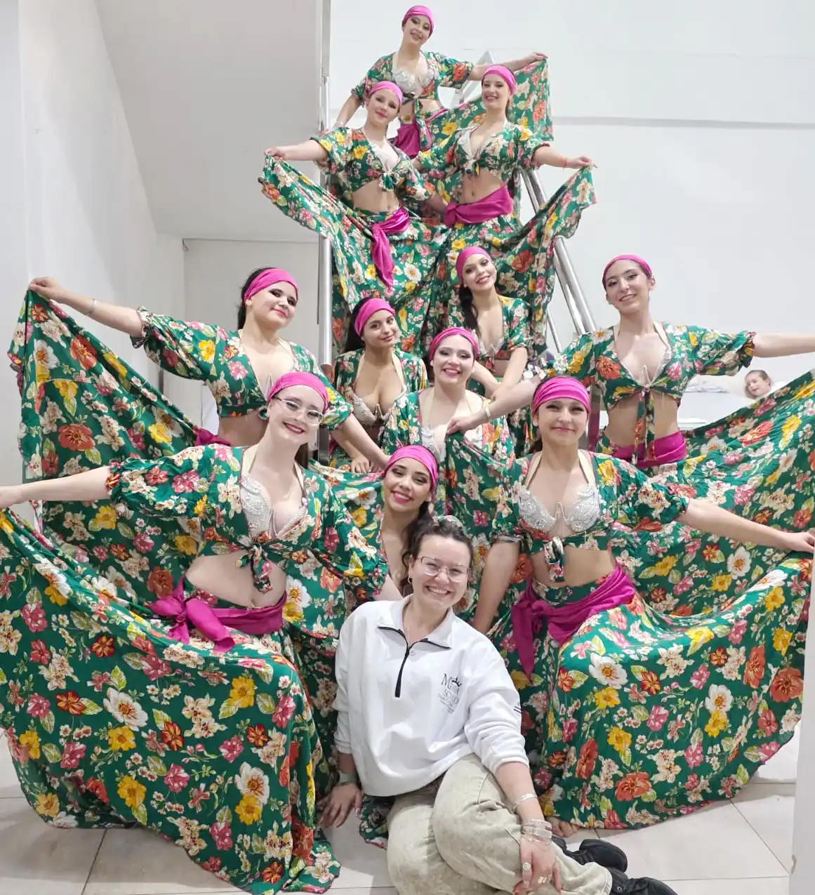 El Centro de Convenciones se vistió de danzas