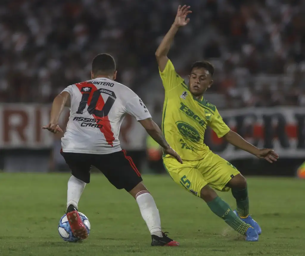 River empató con Defensa e incrementa el suspenso para la definición del torneo