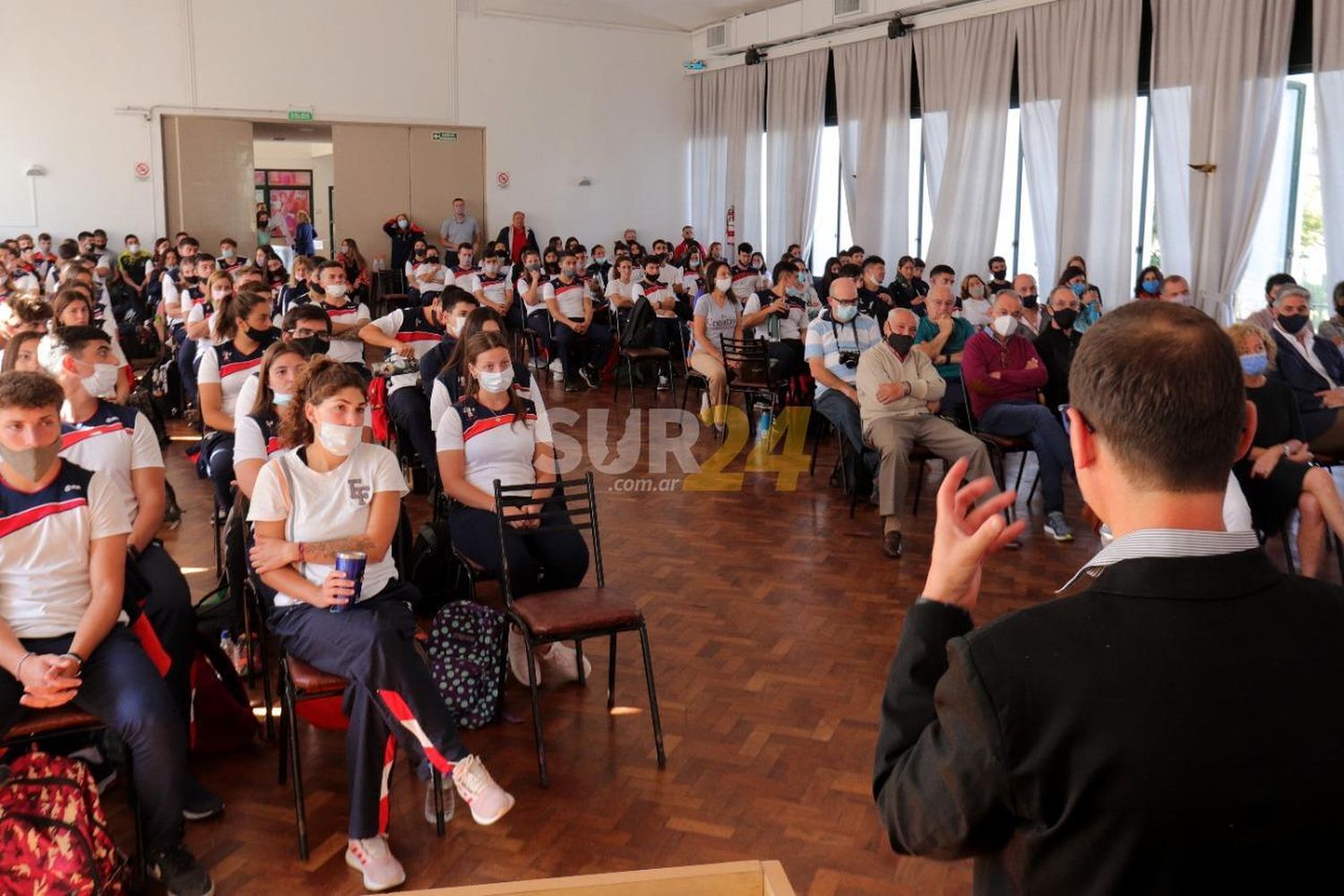 Exitoso Simposio de Educación Física y Deporte