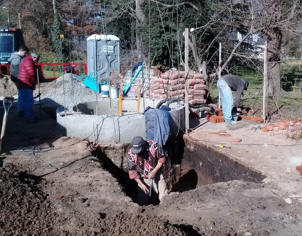Comenzaron las obras de cloacas en Villa Leonor