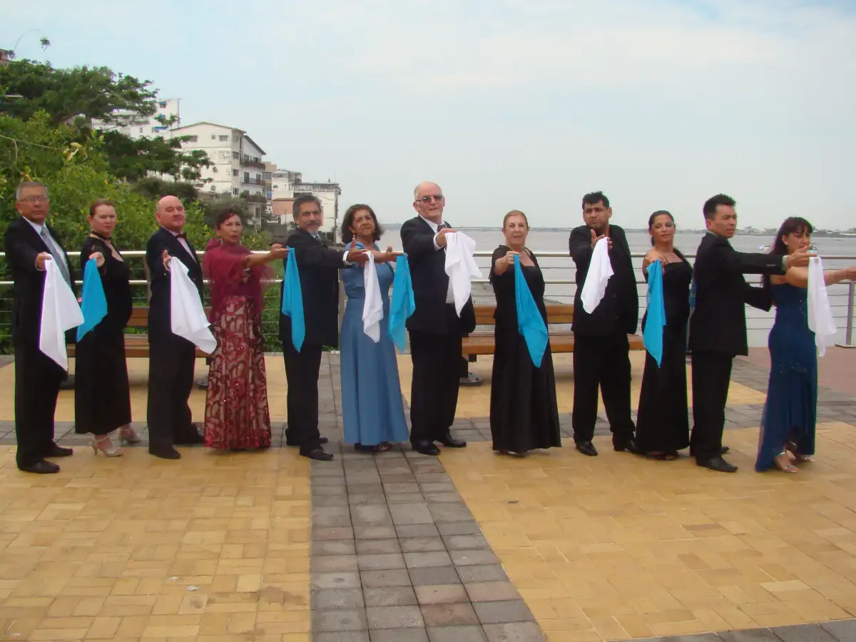 El Ballet de Danzas Folclóricas Municipal participó del Festival “Ecuador Baila 2017”