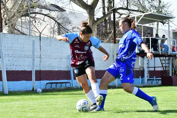 Fútbol femenino: igualdad de Atlético en su visita a la UAI Urquiza