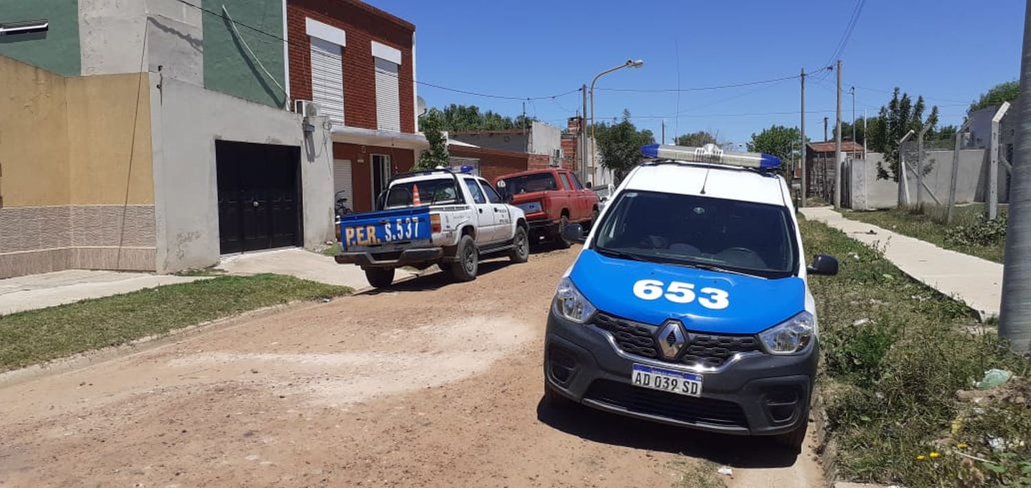 La policía desarmó un taller clandestino de reparación y recarga de armas