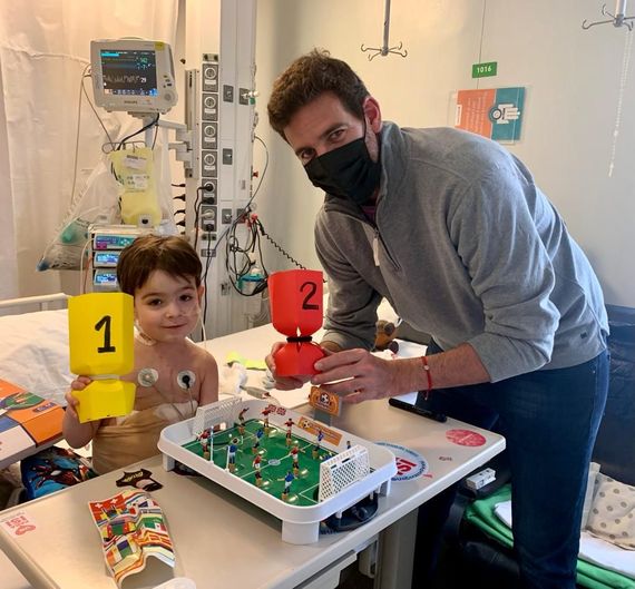 Del Potro visitó al pequeño Isi, que sigue aguardando por un corazón