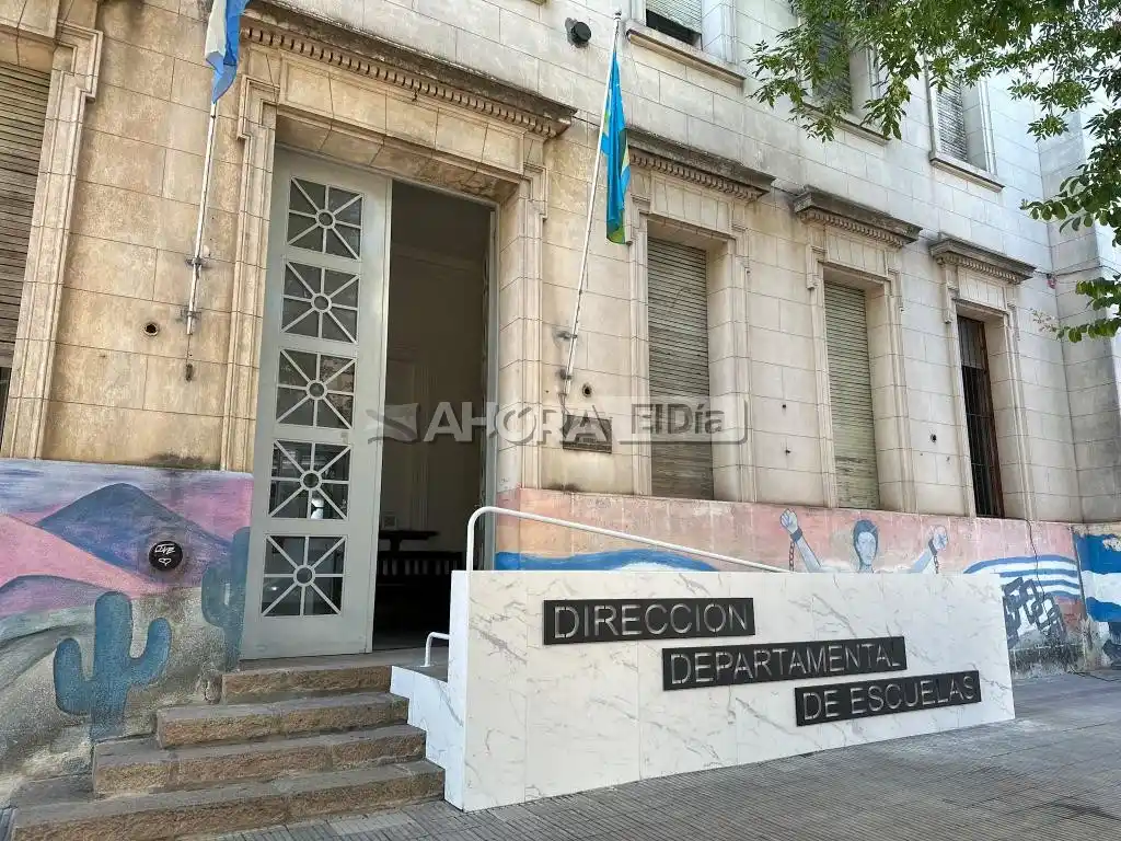 salon escuela gervasio mendez rampa departamental de escuelas - 1
