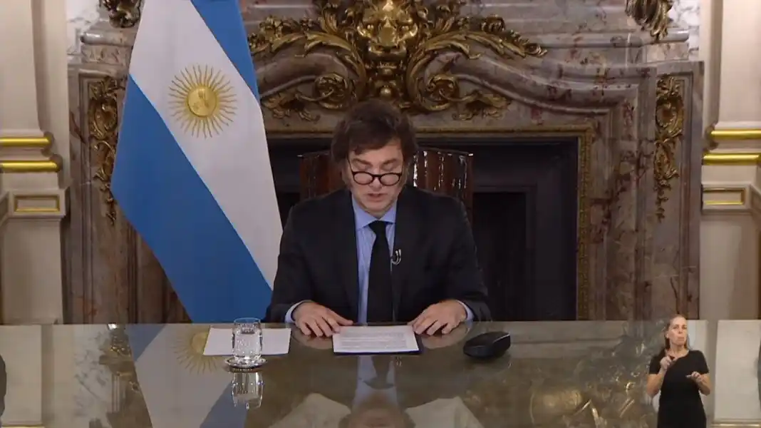 El presidente Javier Milei y un balance de gestión por cadena nacional. - Captura de TV -