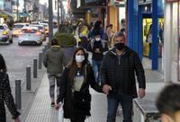 El uso del barbijo en espacios públicos en Tandil nunca fue obligatorio, pero se sigue recomendando su utilización