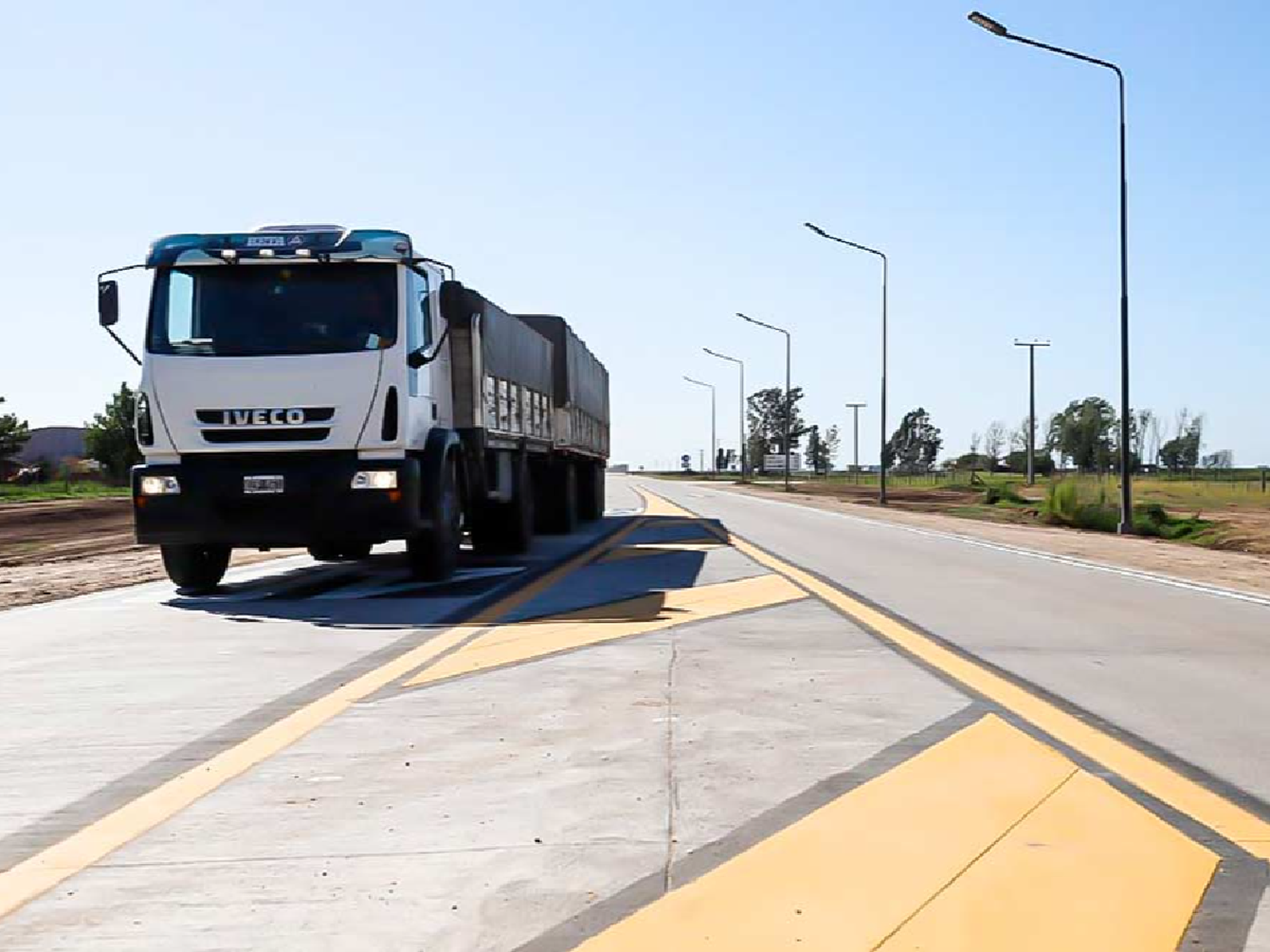 Desde el miércoles restringen la circulación del transporte de cargas