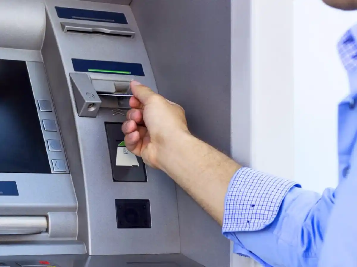 Adolescentes podrán abrir cajas de ahorro sin necesidad de estar acompañados por un adulto