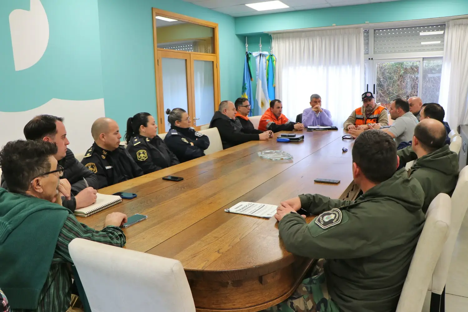 Por San Cayetano, el Coordinador de Seguridad, Gustavo Florentín, fue el anfitrión del encuentro