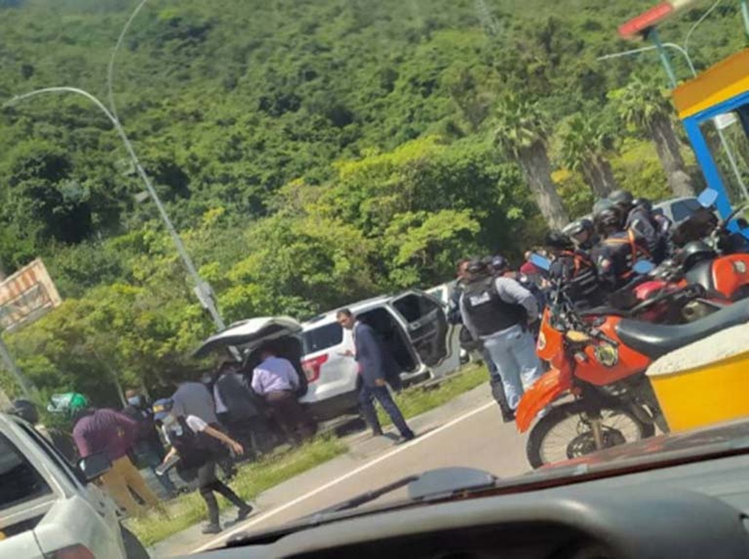 ROBO INSÓLITO: se llevan 70 mil dólares tras asaltar carros blindados del BCV