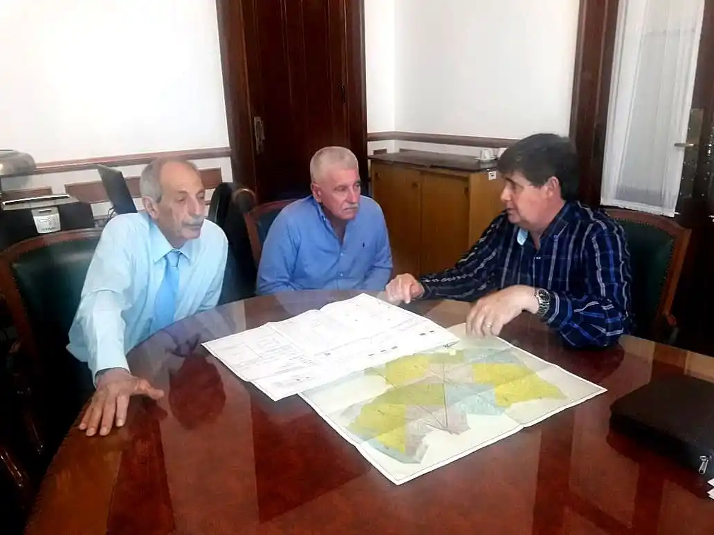 Gestiones del intendente Gargaglione en La Plata y Buenos Aires