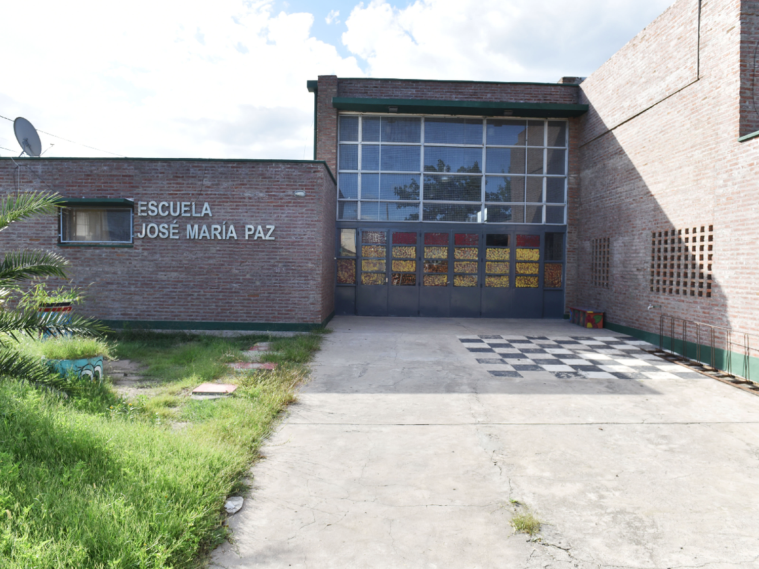 Forzaron una puerta de ingreso y robaron en la escuela “José María Paz”