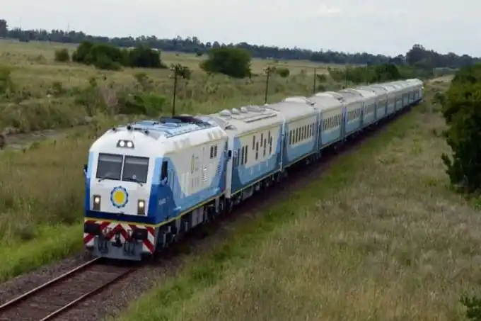 Incorporan nueva frecuencia del tren a Mar del Plata en el verano