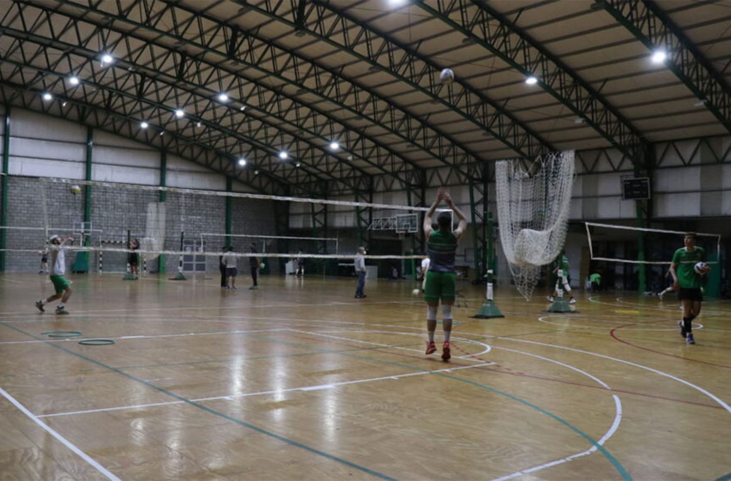 Once Unidos volvió a los entrenamientos con pelota