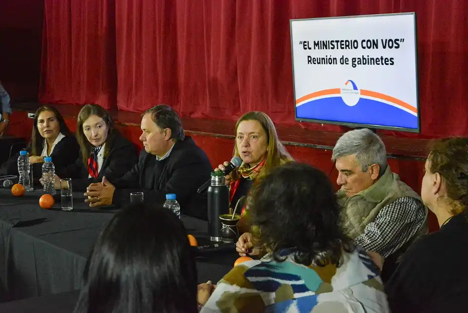 Para potenciar el diálogo y la interacción con gobiernos locales se implementa Ministerio con Vos