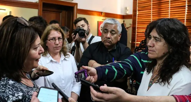 La Ministra de Salud de la provincia le entregó a Salazar $ 700.000 para equipar el Shock Room