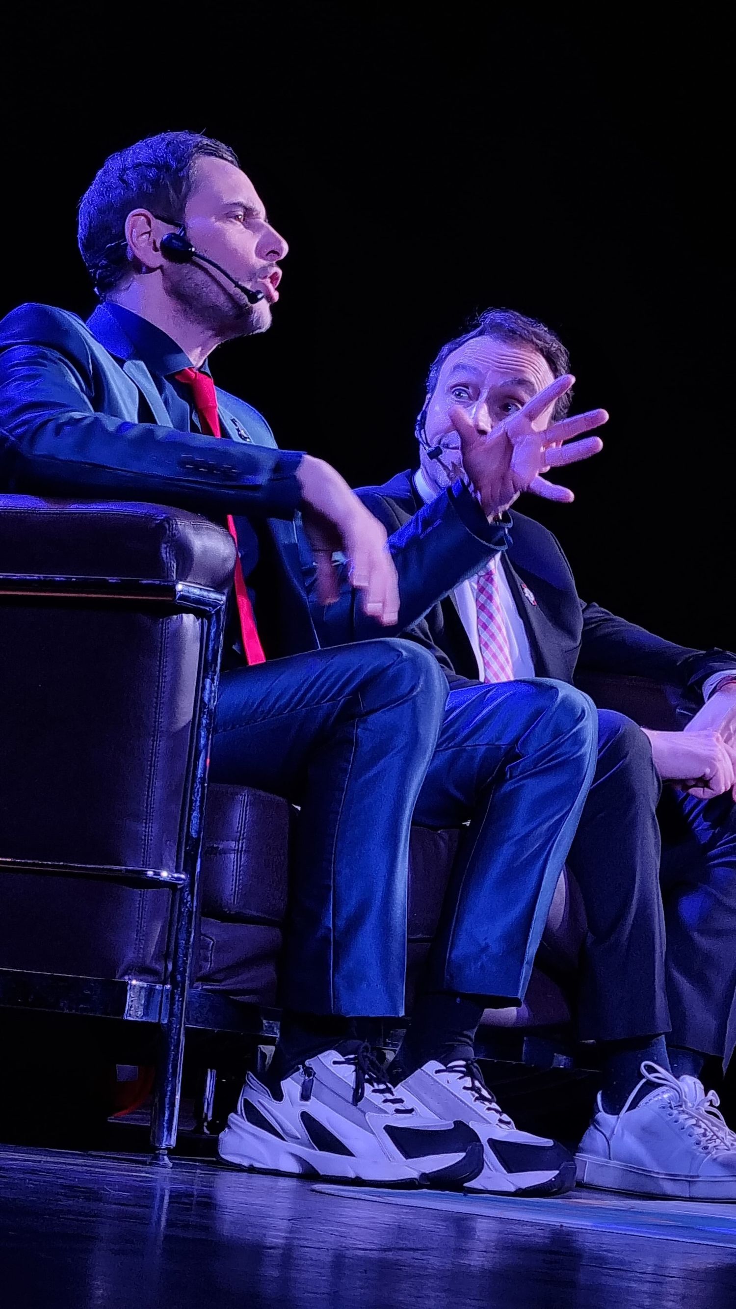 dos hombres
