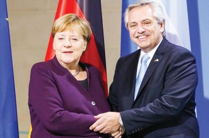 El presidente Fernández se reunió con Angela Merkel  en Alemania