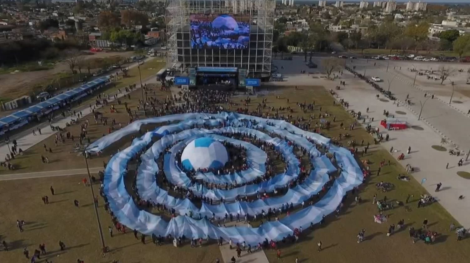 Se inauguró la pantalla gigante del Museo del Deporte