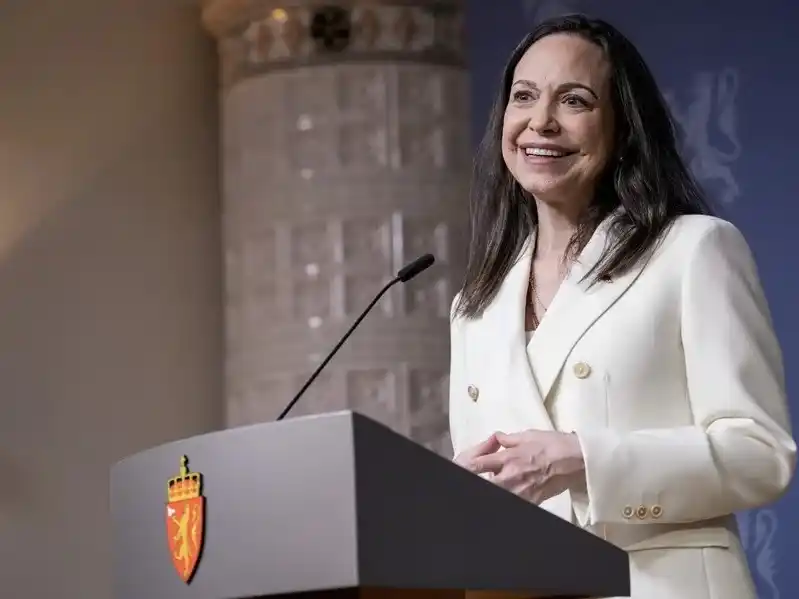 María Corina Machado brindó una conferencia de prensa en Noruega.