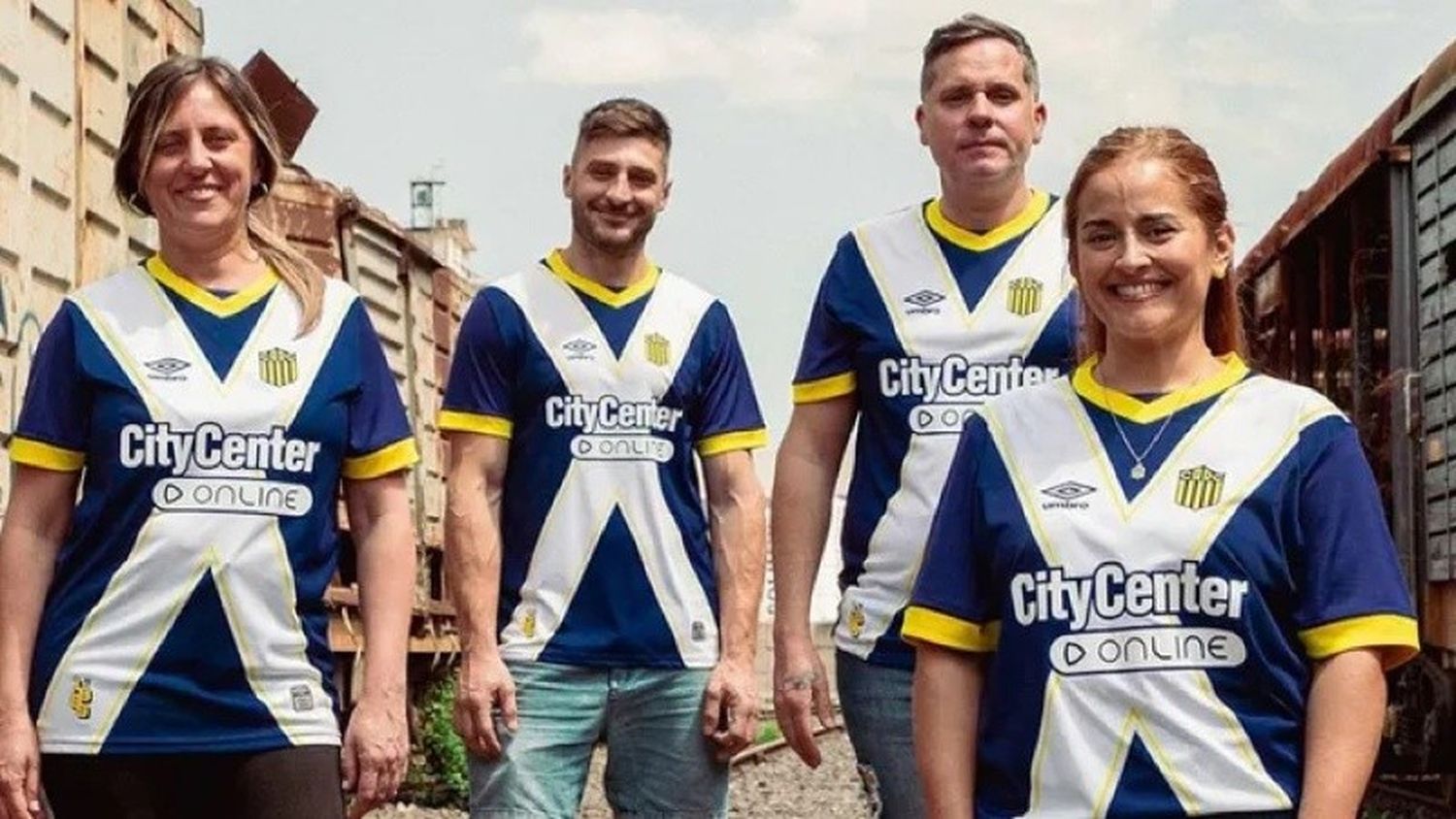 Rosario Central presentó la nueva camiseta, homenajeando a Escocia, que vestirá el sábado ante River