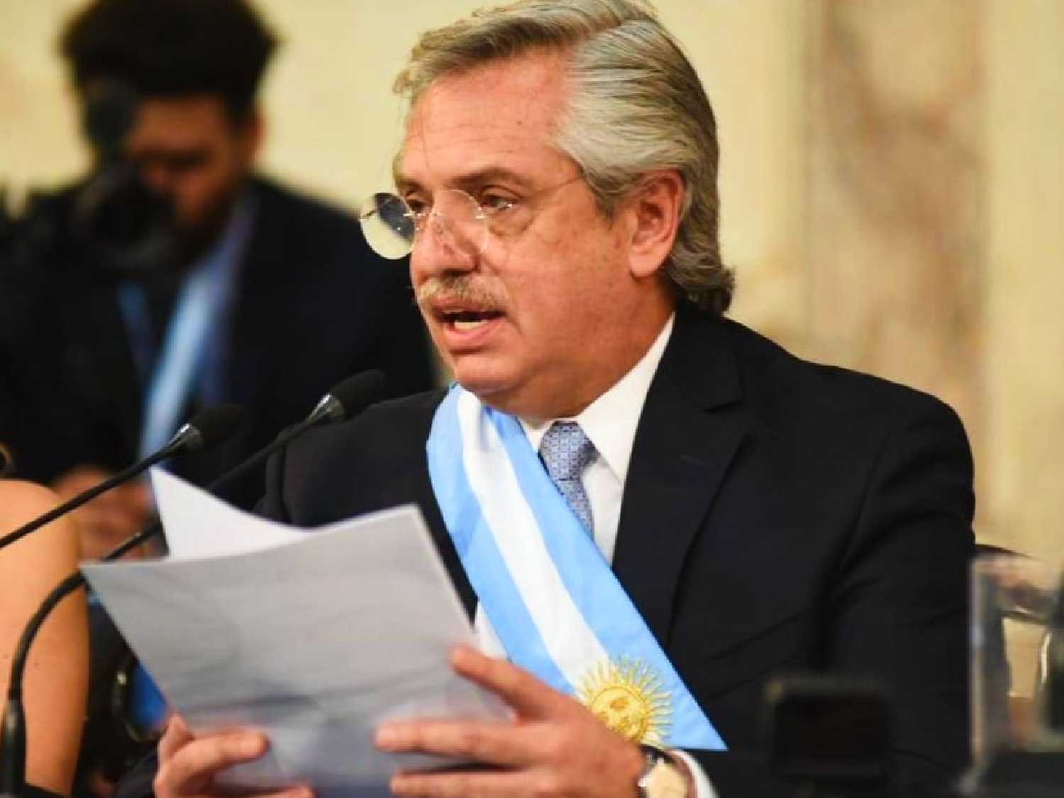 Fernández abrió las sesiones del Congreso con críticas a la Justicia y defensa a Cristina Kirchner