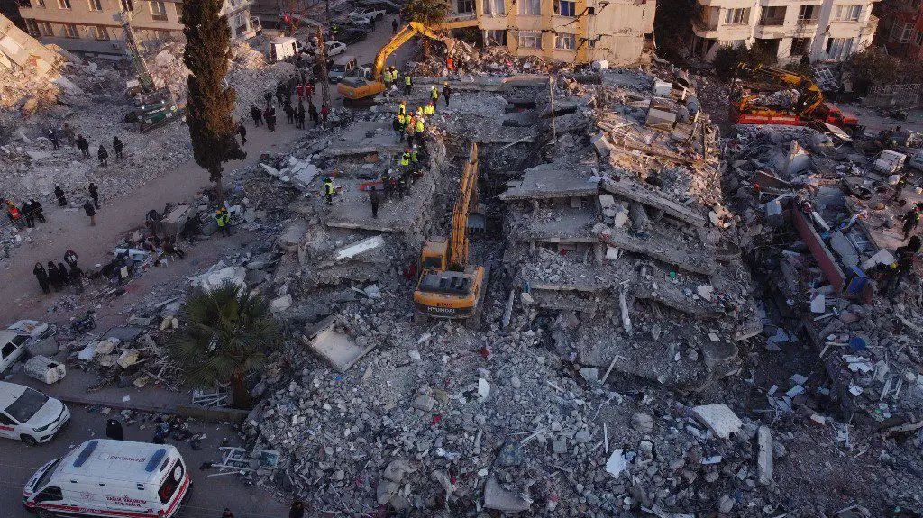 ¡MÁS DE 35 MIL VÍCTIMAS! Hasta «la barba de Mahoma» se ha perdido por el terremoto en Turquía y Siria (+ FOTOS)