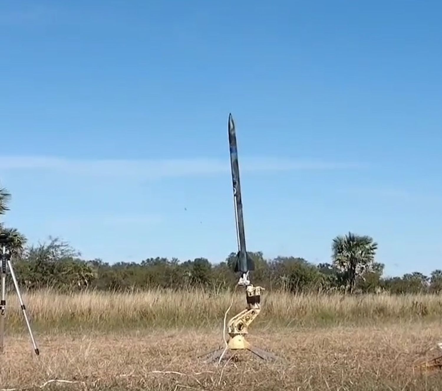 Aeroclub Formosa: Lanzaron cohetes experimentales para estudiar las capas atmosféricas