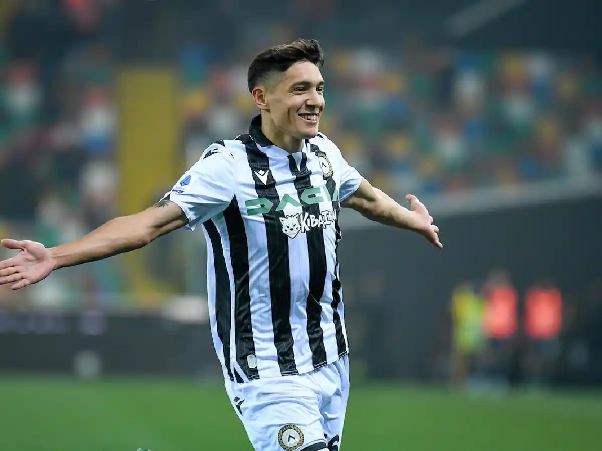 Nahuel Molina está en los planes del Arsenal 