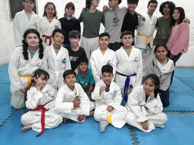 Encuentro de luchadores en Vialidad