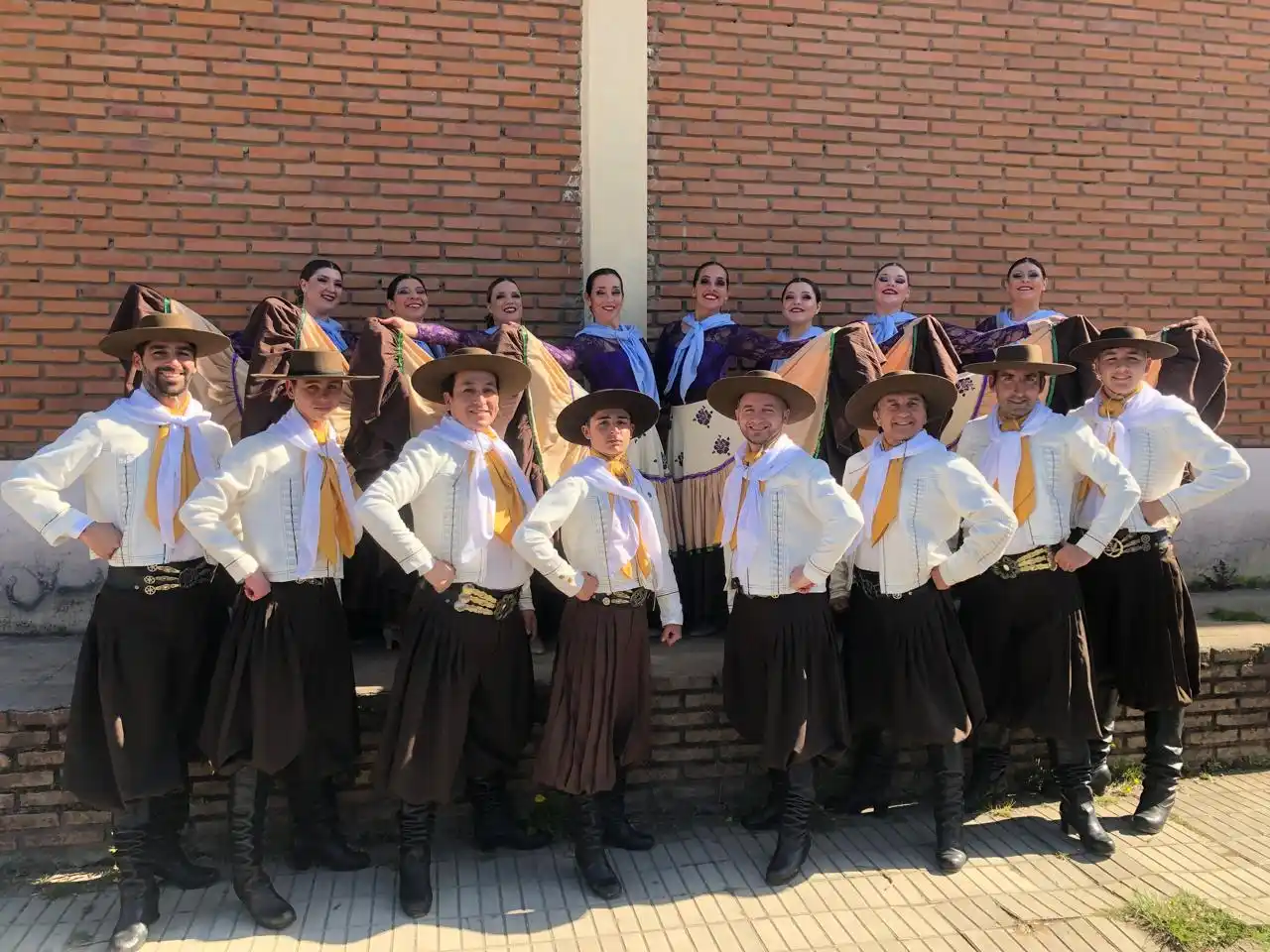 Ballet Folklórico Municipal presente en diversas propuestas culturales en la ciudad
