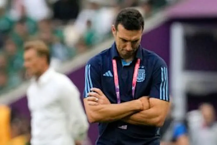 Scaloni: "Hoy es un día triste, pero cabeza arriba y a seguir"