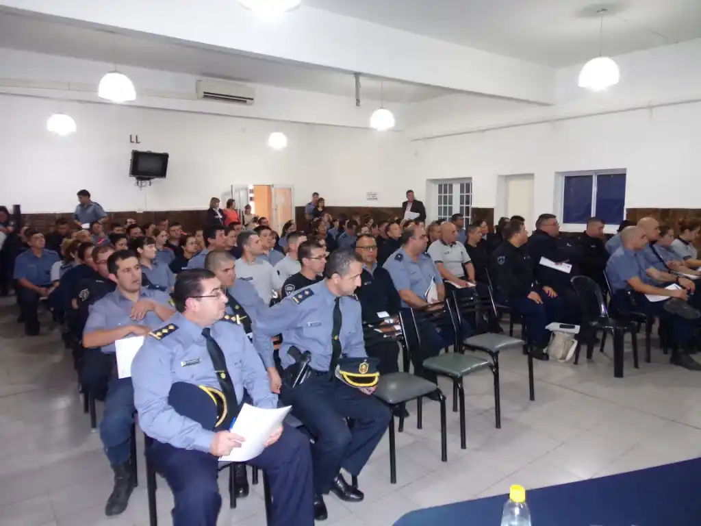 Jornadas de Actualización Policial en Casos de Maltrato Animal