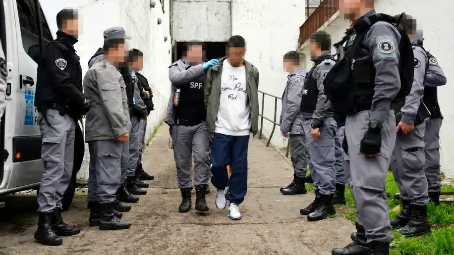 Luego de este primer traslado a Marcos Paz, en Devoto todavía permanecen casi 1.200 detenidos.