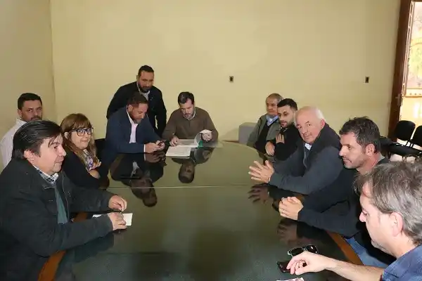 Empresarios del transporte urbano se reunieron con el Secretario de Hacienda y concejales