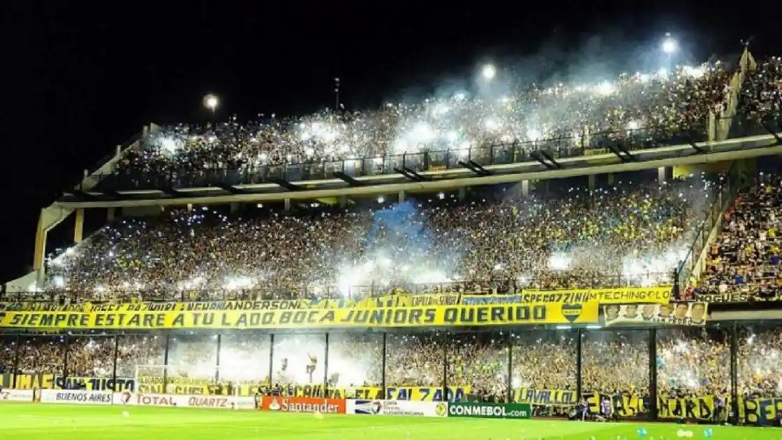 Matías Lammens dijo que para fin de año podría volver el público a las canchas