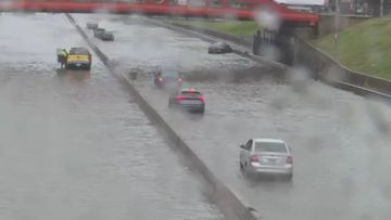 El AMBA amaneció bajo el agua tras la caída de 155 milímetros en cuatro horas