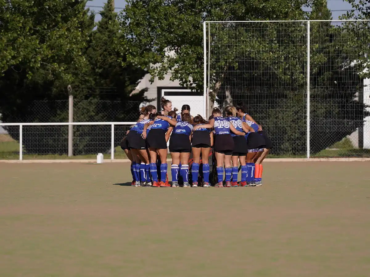 Antártida dejó el  invicto en manos de Universidad Nacional