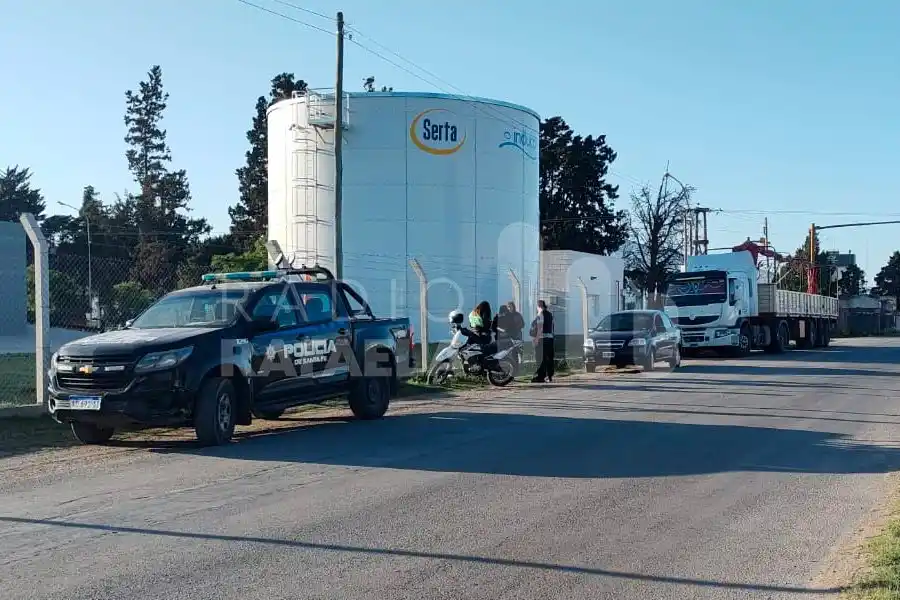 Se accidentaron un auto y un camión en la Ruta Nacional 34