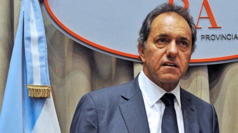 Scioli con empresarios y gremialistas firma compromiso para "mantener la paz social"
