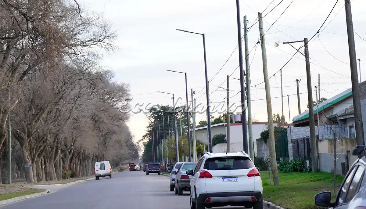 Todo listo. En la avenida 58, entre 81 y 91, se está a la espera que la Usina de apertura al servicio lumínico