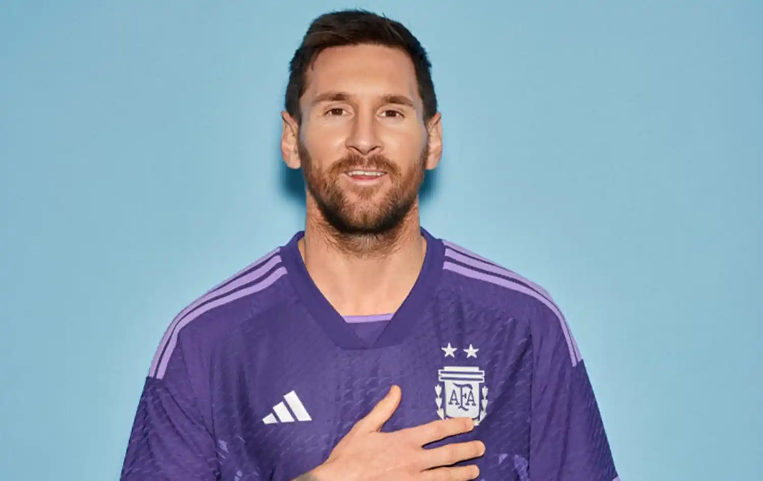 Espert sobre la nueva casaca de la Selección Argentina: "Con tal de que salgamos campeones que jueguen con la camiseta gay y zunga"